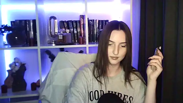 X Alisa online show from March 2026 07:19:01 PM