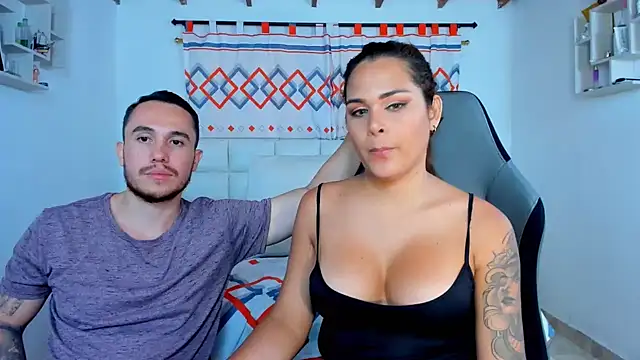 xxx sweet couple  online show from December 2024 07:56:02 PM