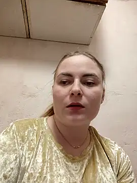 ElenaMaeer online show from December 2025 06:38:01 PM