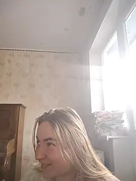 Snapshot of ElenaMaeer chatting on February 2026 02:00:02 PM ElenaMaeer online show from February 2026 02:00:02 PM