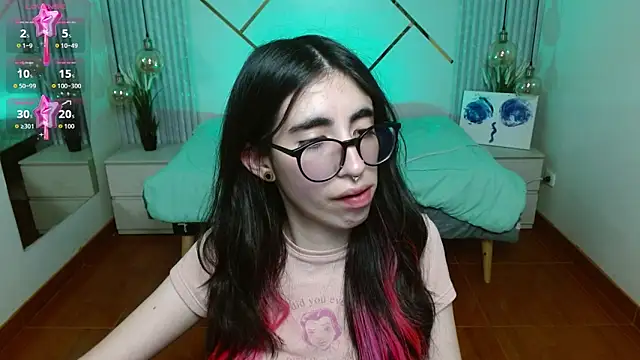 Snapshot of LenaRoses chatting on February 2026 08:27:02 PM LenaRoses online show from February 2026 08:27:02 PM