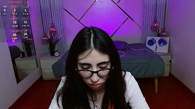 LenaRoses online show from May 2026 09:43:01 PM