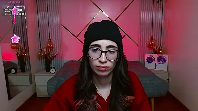 LenaRoses online show from May 2026 09:09:02 PM