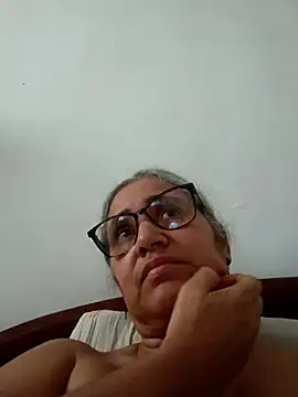 Snapshot of _candi chatting on March 2026 11:54:02 AM candi online show from March 2026 11:54:02 AM