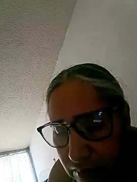 Snapshot of _candi chatting on March 2026 01:11:02 PM candi online show from March 2026 01:11:02 PM