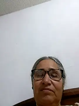 Snapshot of _candi chatting on April 2026 03:48:01 AM candi online show from April 2026 03:48:01 AM