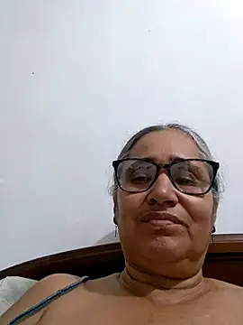 Snapshot of _candi chatting on April 2026 04:12:01 AM candi online show from April 2026 04:12:01 AM