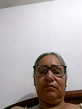 Snapshot of _candi chatting on April 2026 05:45:02 AM candi online show from April 2026 05:45:02 AM