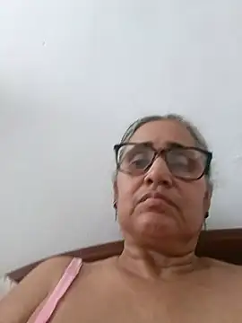 Snapshot of _candi chatting on June 2026 06:35:02 PM candi online show from June 2026 06:35:02 PM