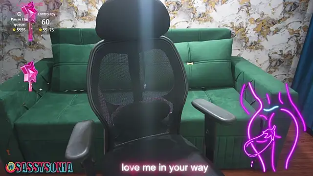 sassysonia online show from March 2025 09:58:02 AM