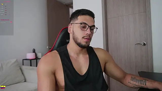 Snapshot of daniel_mejia1 chatting on February 2026 07:46:01 PM daniel mejia1 online show from February 2026 07:46:01 PM