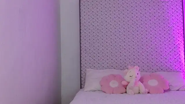 hantonella  online show from April 2026 01:27:02 PM