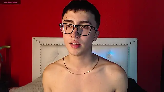 santi-fabulous online show from December 2024 04:42:02 AM