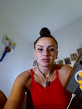 Snapshot of dolcevita002 chatting on July 2026 08:31:02 AM dolcevita002 online show from July 2026 08:31:02 AM