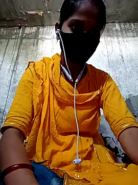 Snapshot of Anushka_Ji chatting on February 2025 07:32:02 AM Anushka Ji online show from February 2025 07:32:02 AM