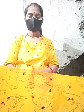 Snapshot of Anushka_Ji chatting on November 2025 04:08:02 PM Anushka Ji online show from November 2025 04:08:02 PM