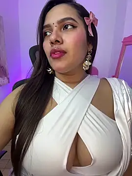 Snapshot of krishaa_ chatting on February 2026 07:40:01 PM krishaa online show from February 2026 07:40:01 PM