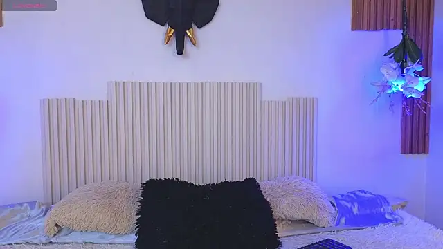  poison sweet online show from April 2026 03:42:02 PM