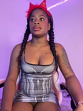 Snapshot of Tamara_Lubezkii chatting on March 2025 10:20:01 PM Tamara Lubezkii online show from March 2025 10:20:01 PM