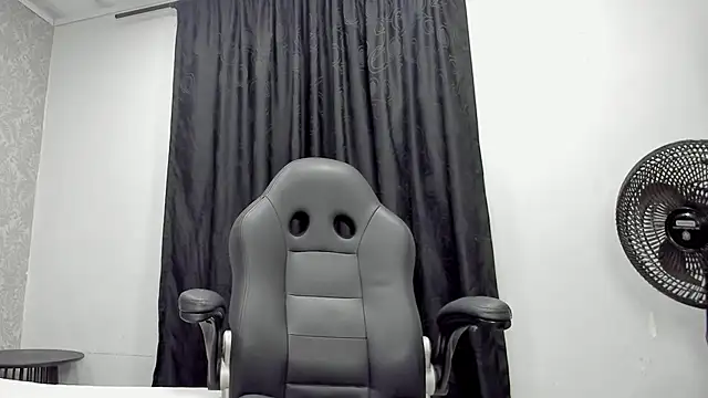 andrew rose  online show from February 2025 07:49:01 PM