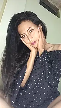 Anahi cake online show from February 2025 03:31:02 AM