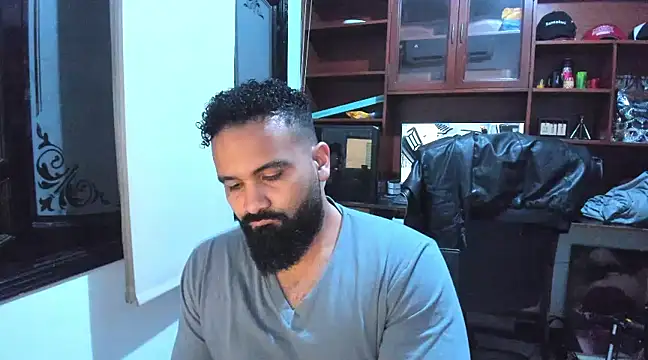 Drako Argentii online show from February 2025 11:50:01 PM