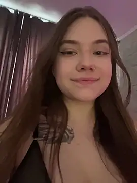 Snapshot of Vikki_toriya chatting on March 2025 01:14:02 PM Vikki toriya online show from March 2025 01:14:02 PM