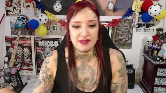 Snapshot of Rollyderolandia666 chatting on July 2026 04:33:02 PM Rollyderolandia666 online show from July 2026 04:33:02 PM