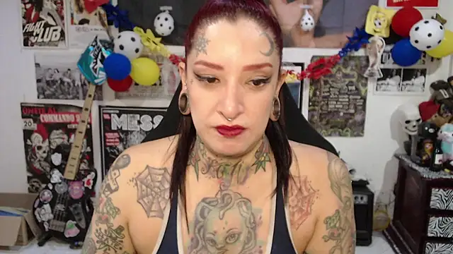 Snapshot of Rollyderolandia666 chatting on July 2026 10:34:01 PM Rollyderolandia666 online show from July 2026 10:34:01 PM