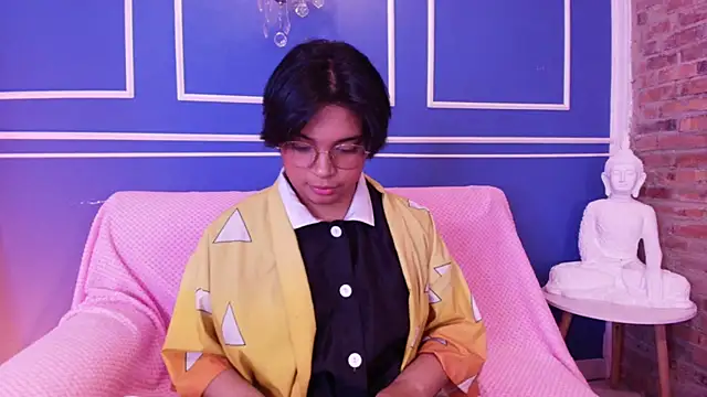 Emmapark  online show from October 2025 02:01:02 AM