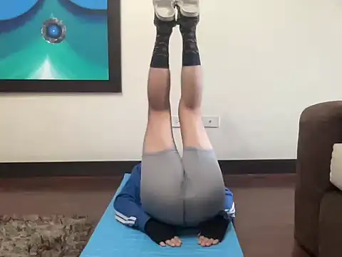 littlelatinhunter online show from October 2025 12:05:02 PM