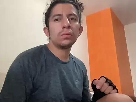 littlelatinhunter online show from November 2025 11:43:02 AM