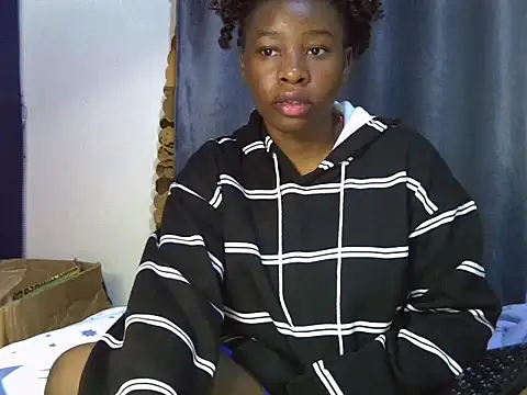 Snapshot of Novah_ chatting on July 2026 12:35:02 AM Novah online show from July 2026 12:35:02 AM