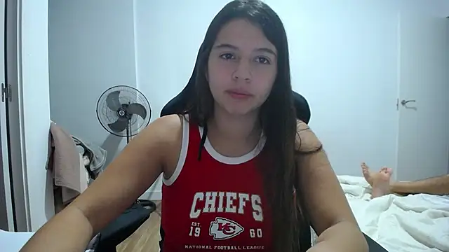 Contantin helena online show from October 2025 07:23:01 PM