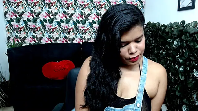 Snapshot of Wendy_Hot_ chatting on February 2025 07:23:02 AM Wendy Hot online show from February 2025 07:23:02 AM