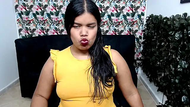 Snapshot of Wendy_Hot_ chatting on February 2025 06:15:02 AM Wendy Hot online show from February 2025 06:15:02 AM