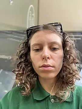 Snapshot of RinaMood chatting on February 2026 05:15:01 AM RinaMood online show from February 2026 05:15:01 AM