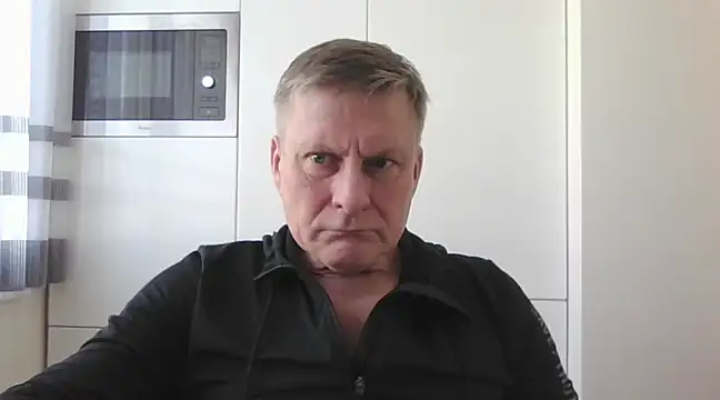 johnnym1 online show from March 2025 10:02:01 AM