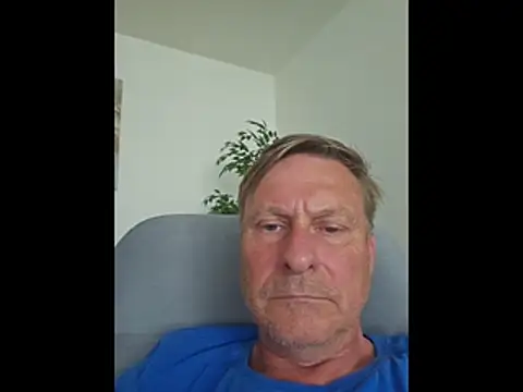 johnnym1 online show from May 2026 09:14:02 AM