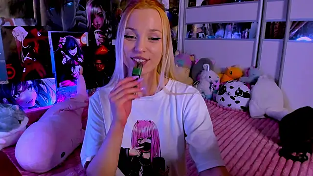 Cute  Pony online show from December 2024 12:45:02 AM