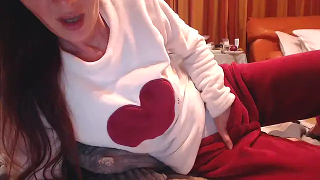 Snapshot of LovelyAndraGirl chatting on September 2025 02:05:01 AM LovelyAndraGirl online show from September 2025 02:05:01 AM