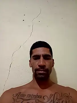 Snapshot of adriabis013 chatting on January 2026 10:15:02 PM adriabis013 online show from January 2026 10:15:02 PM