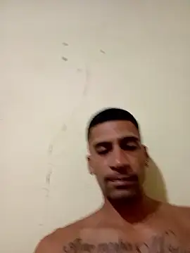 Snapshot of adriabis013 chatting on January 2026 12:10:02 PM adriabis013 online show from January 2026 12:10:02 PM