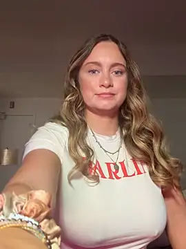 Sophie Raegan online show from February 2026 03:45:02 PM