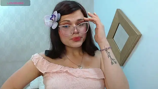 Snapshot of dayis_butera chatting on October 2025 11:43:02 AM dayis butera online show from October 2025 11:43:02 AM