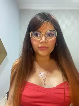 Snapshot of dayis_butera chatting on November 2025 11:35:01 AM dayis butera online show from November 2025 11:35:01 AM