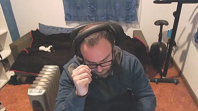 Snapshot of ravingr4d4 chatting on February 2025 10:00:02 PM ravingr4d4 online show from February 2025 10:00:02 PM