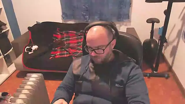 Snapshot of ravingr4d4 chatting on March 2025 10:10:01 PM ravingr4d4 online show from March 2025 10:10:01 PM