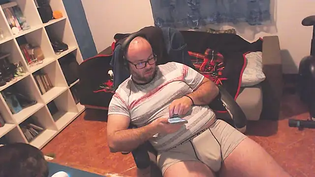 Snapshot of ravingr4d4 chatting on March 2025 01:27:01 AM ravingr4d4 online show from March 2025 01:27:01 AM