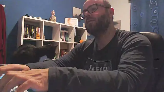 Snapshot of ravingr4d4 chatting on March 2025 11:20:02 PM ravingr4d4 online show from March 2025 11:20:02 PM